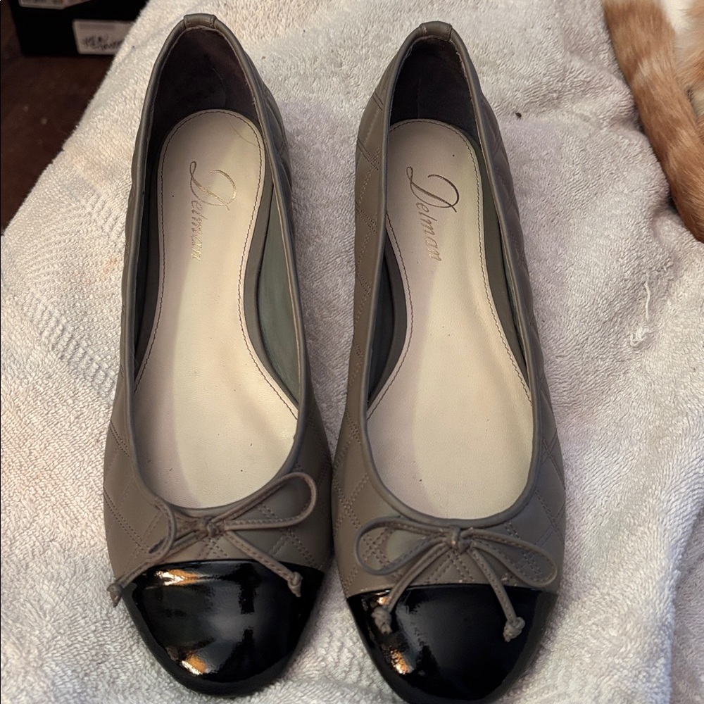 Delman Quilted Gray Leather Cap Toe Ballerina Flat like new in box